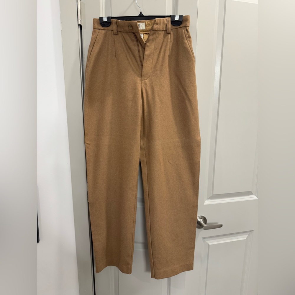 GAP Women’s Classic 100% wool lined Khaki Chinos